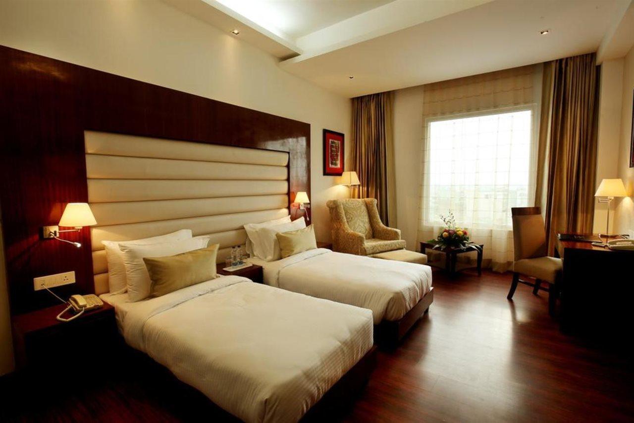 Days Hotel By Wyndham Pānīpat Buitenkant foto