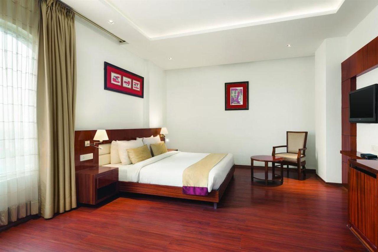 Days Hotel By Wyndham Pānīpat Buitenkant foto