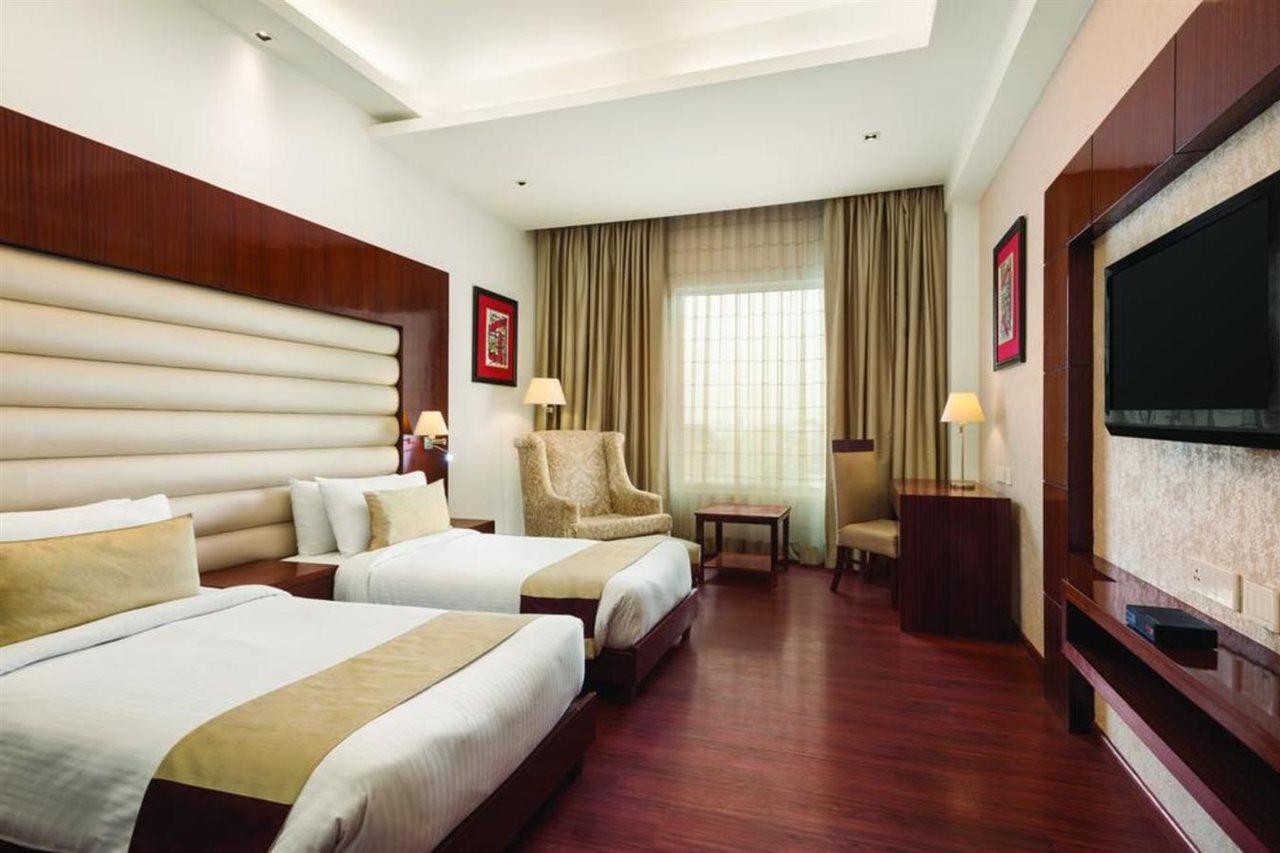 Days Hotel By Wyndham Pānīpat Buitenkant foto